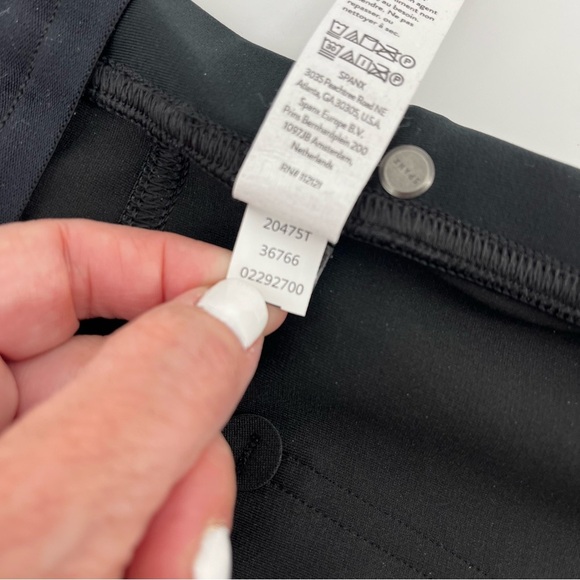 NEW SPANX Leather-Like Ankle Skinny Pant Luxe Black Size Medium Tall - Picture 13 of 13